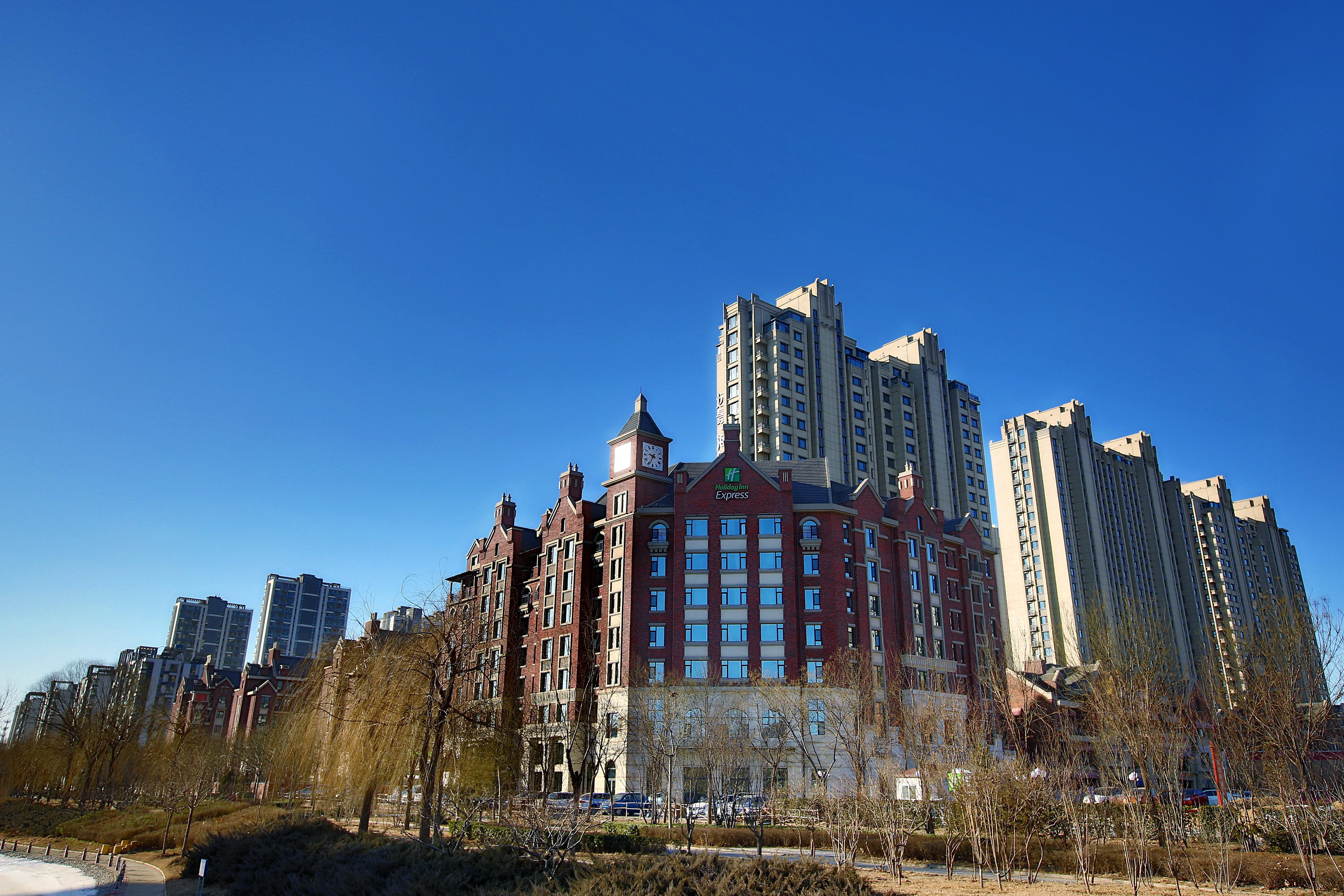 Holiday Inn Express Langfang Park View By Ihg المظهر الخارجي الصورة